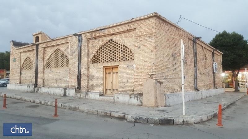 میدان امام زادگان حلیمه و حکیمه خاتون (س) شهرکرد محوطه سازی می گردد