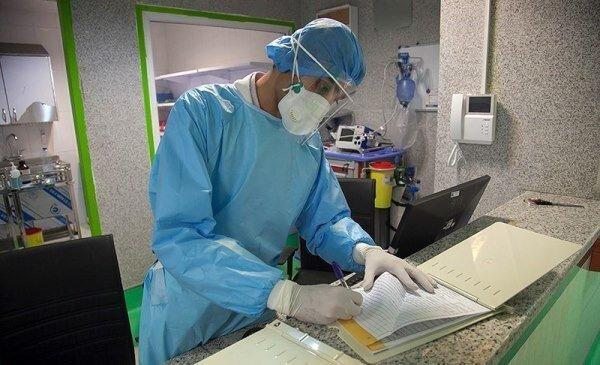 ابتلای 30 نفر از تیم درمان یزد به کرونا ، استفاده از ظرفیت ابتلای 30 نفر از تیم درمان یزد به کرونا ، استفاده از ظرفیت بیمارستان های خصوصی برای بستری بیماران