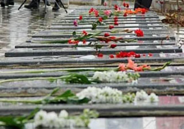 اختصاص مزار گلزارهای شهدا به پزشکان و پرستاران شهید اختصاص مزار گلزارهای شهدا به پزشکان و پرستاران شهید