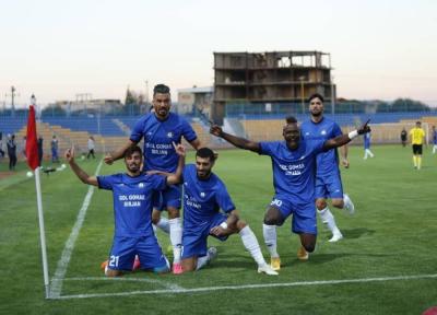هفته اول لیگ برتر، گل گهر 3 - 1سپاهان