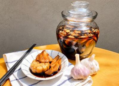 طرز تهیه سیر ترشی خوش رنگ و خوش طعم به روش اصیل طرز تهیه سیر ترشی خوش رنگ و خوش طعم به روش اصیل